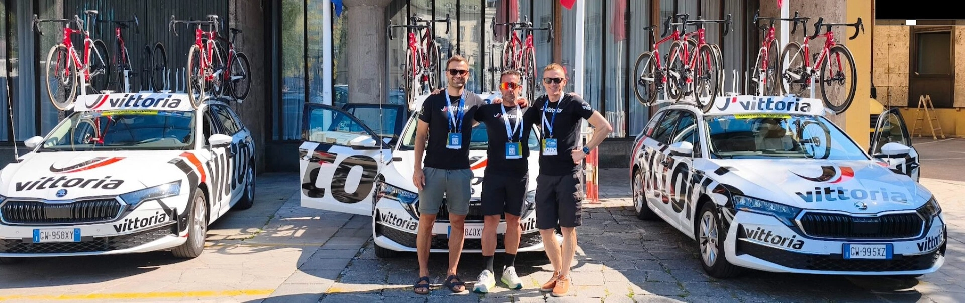 dirka po sloveniji 2026: vittoria servizio corse – ko pomoc ne pozna ekipnih barv