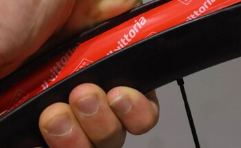 vittoria trak tubeless 32mm x 66m